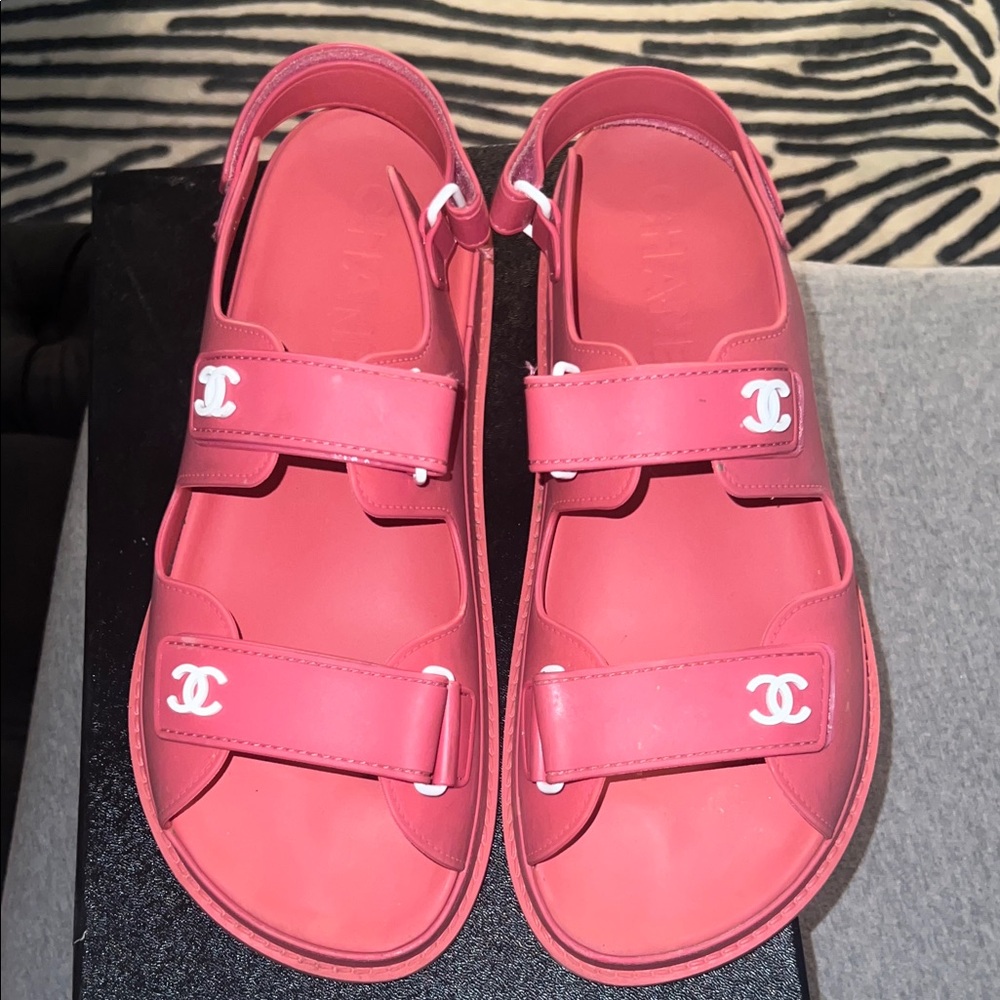 CHANEL Bright Pink dad Sandals